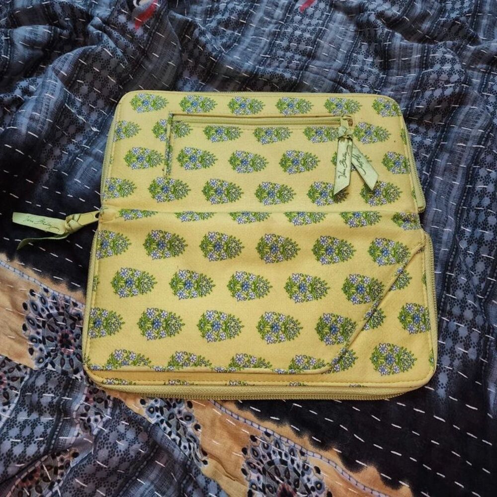 Vera Bradley wallet